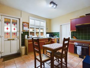 Kitchen- click for photo gallery